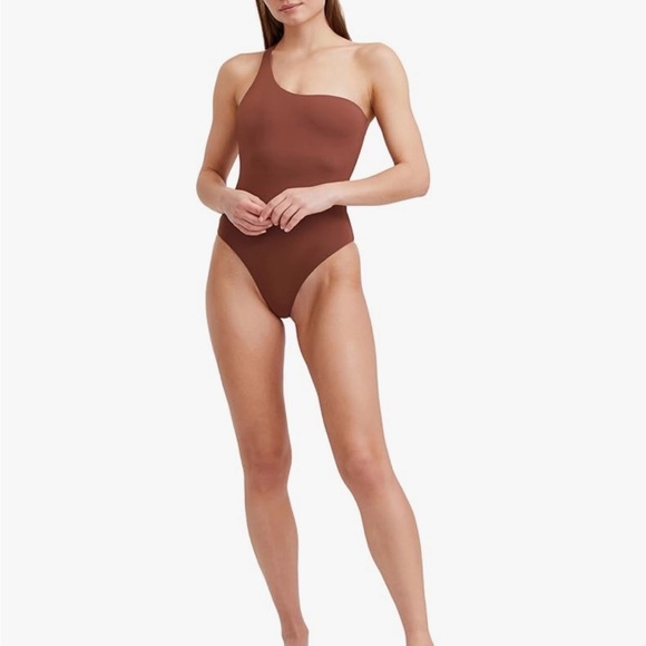 Gottex Au Natural solid reversible one piece swimsuit - Picture 3 of 10